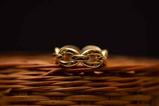 Knot Knot Ring