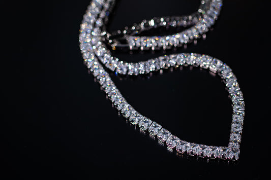 Gentle Breezy Necklace