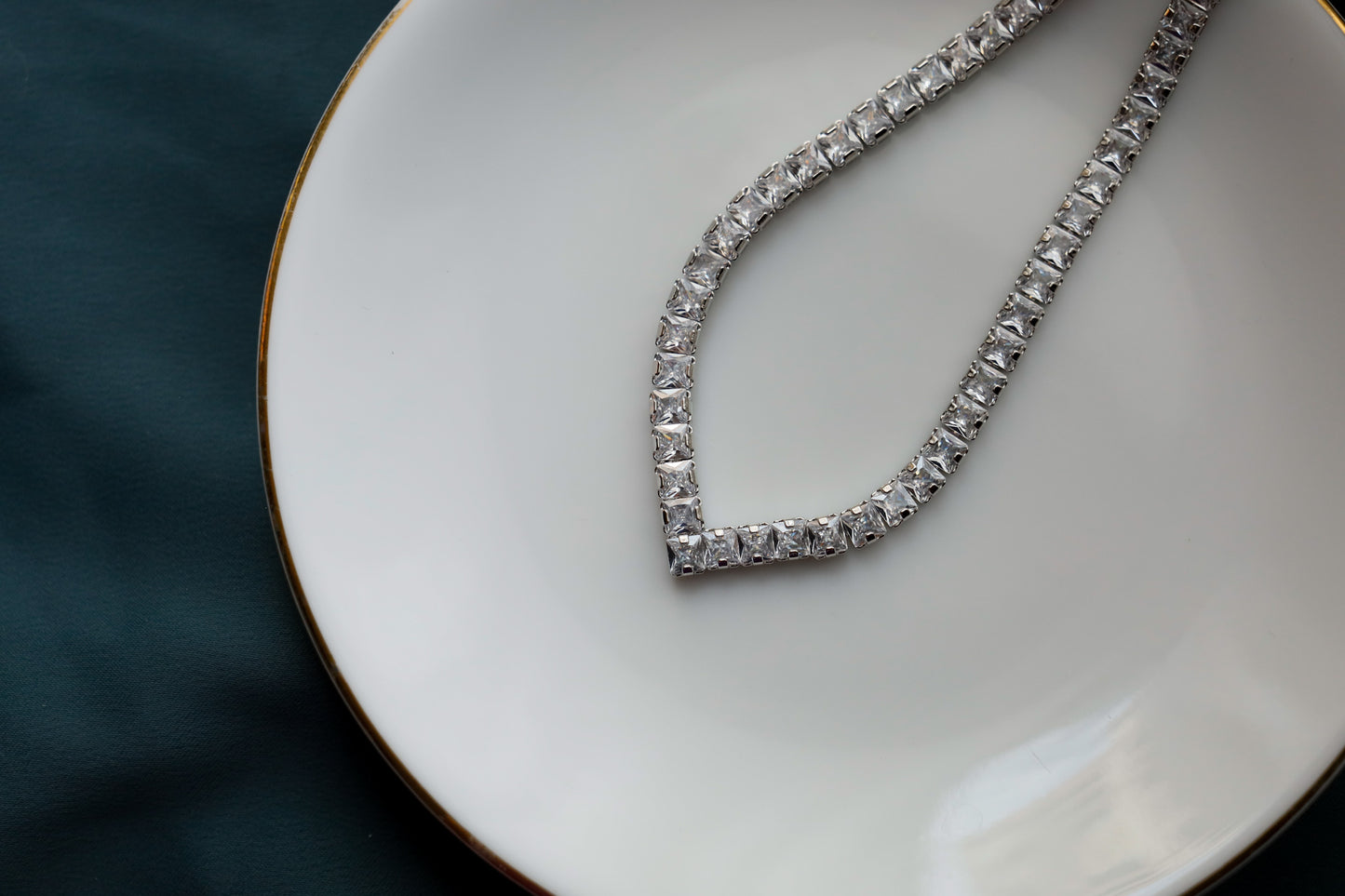 Gentle Breezy Necklace